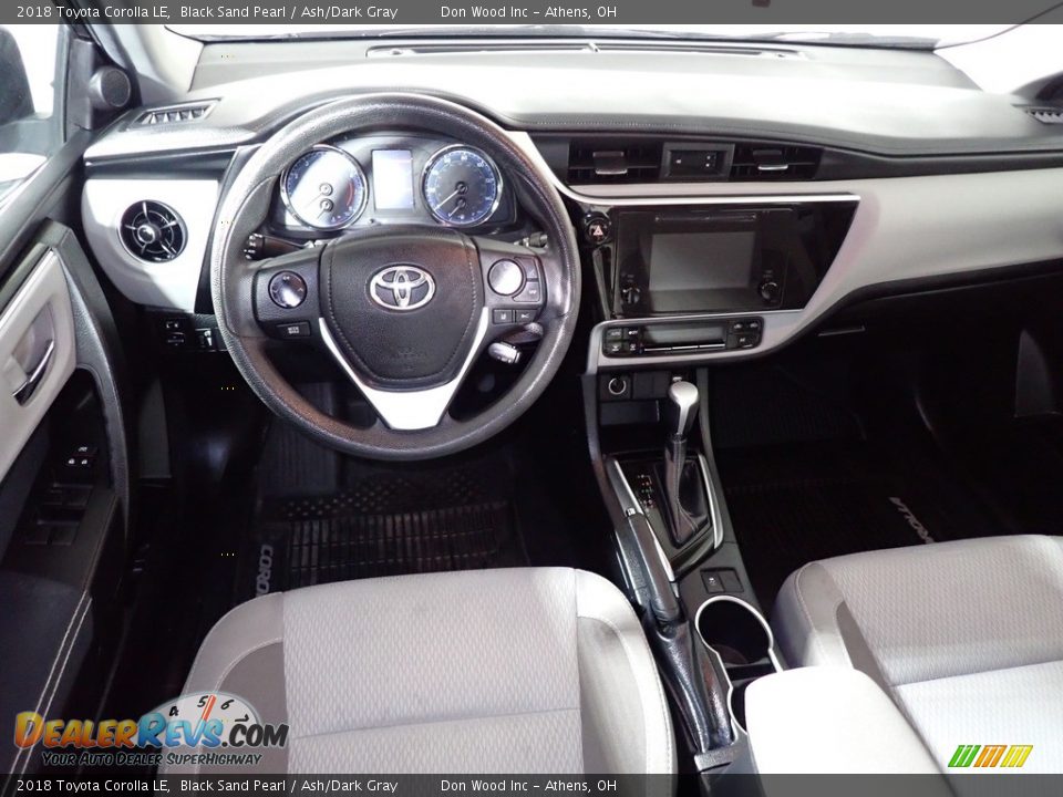 2018 Toyota Corolla LE Black Sand Pearl / Ash/Dark Gray Photo #36