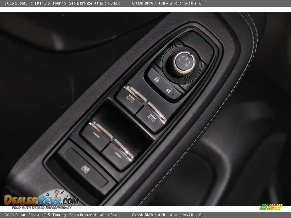 Controls of 2019 Subaru Forester 2.5i Touring Photo #5