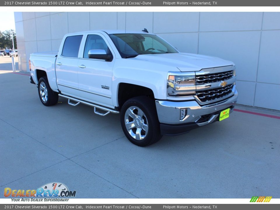 Front 3/4 View of 2017 Chevrolet Silverado 1500 LTZ Crew Cab Photo #1