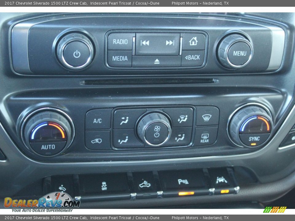 Controls of 2017 Chevrolet Silverado 1500 LTZ Crew Cab Photo #15