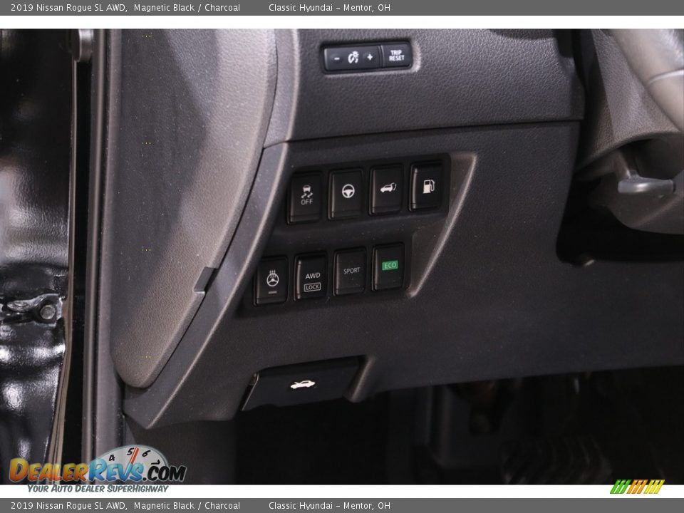 2019 Nissan Rogue SL AWD Magnetic Black / Charcoal Photo #5