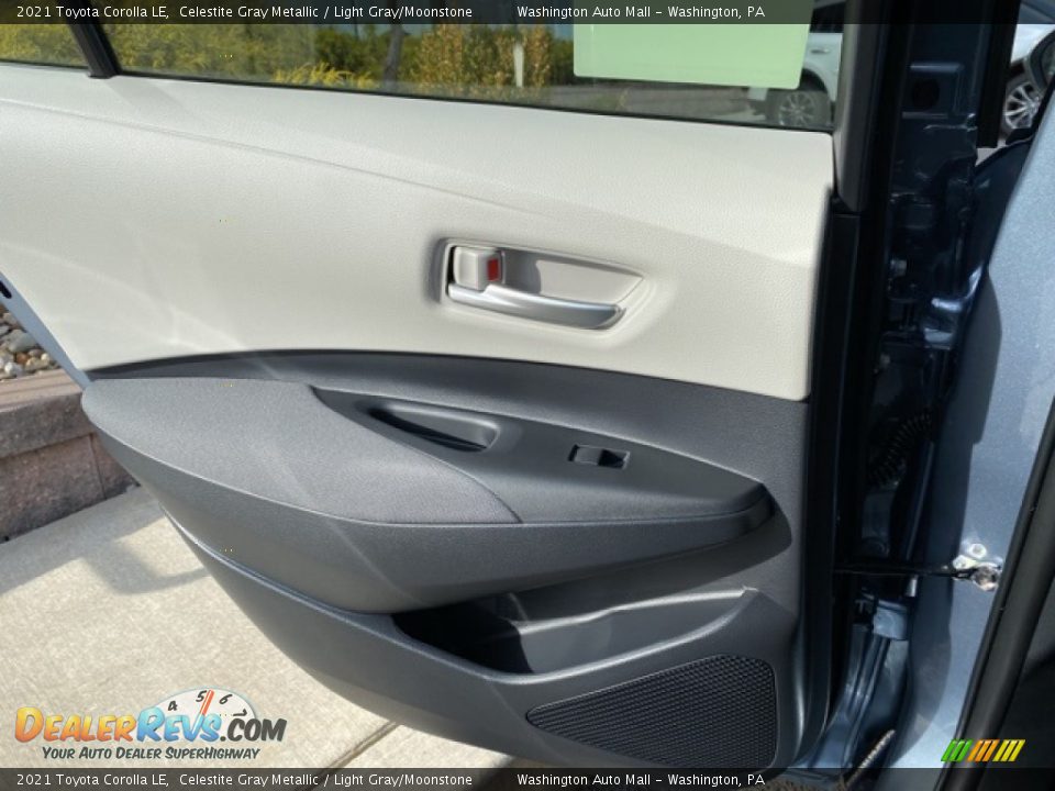 2021 Toyota Corolla LE Celestite Gray Metallic / Light Gray/Moonstone Photo #25