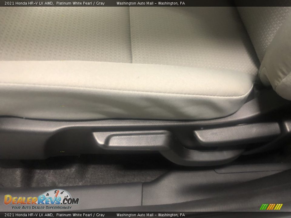 2021 Honda HR-V LX AWD Platinum White Pearl / Gray Photo #8