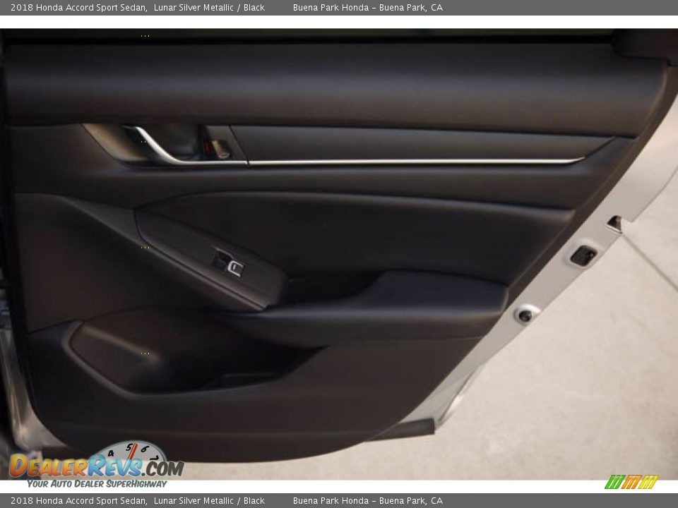 2018 Honda Accord Sport Sedan Lunar Silver Metallic / Black Photo #32