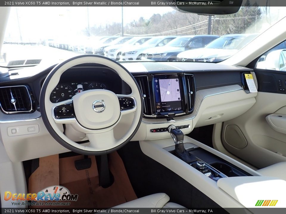 Dashboard of 2021 Volvo XC60 T5 AWD Inscription Photo #9