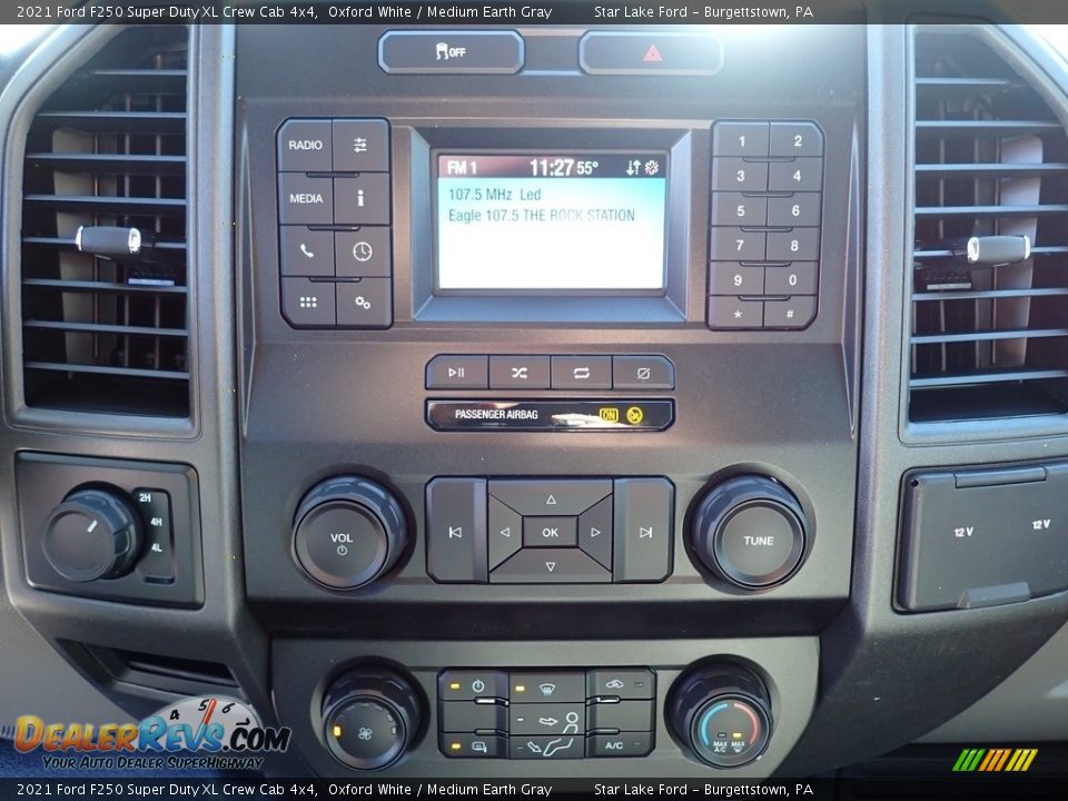 Controls of 2021 Ford F250 Super Duty XL Crew Cab 4x4 Photo #20