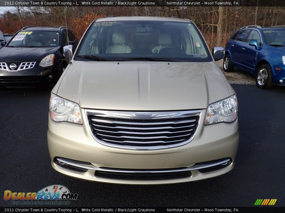 2011 Chrysler Town & Country Touring - L White Gold Metallic / Black/Light Graystone Photo #6