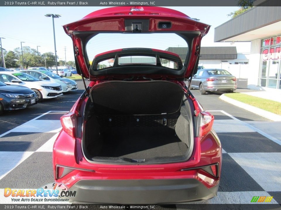 2019 Toyota C-HR XLE Ruby Flare Pearl / Black Photo #5