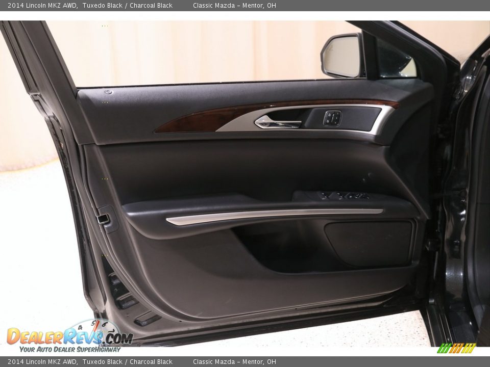 Door Panel of 2014 Lincoln MKZ AWD Photo #5