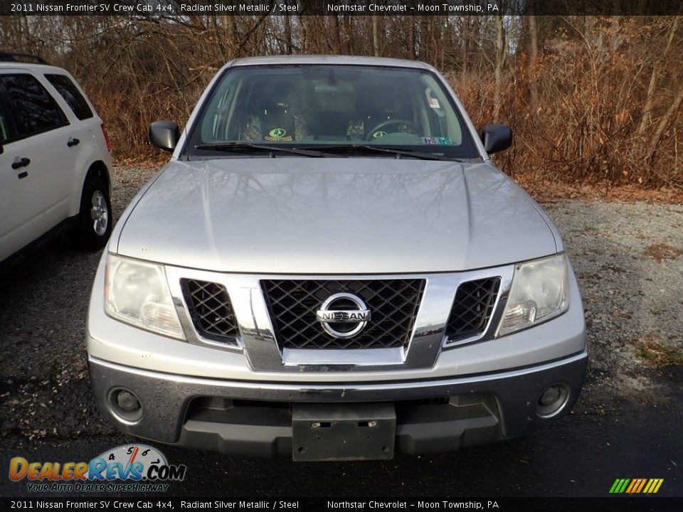 2011 Nissan Frontier SV Crew Cab 4x4 Radiant Silver Metallic / Steel Photo #6