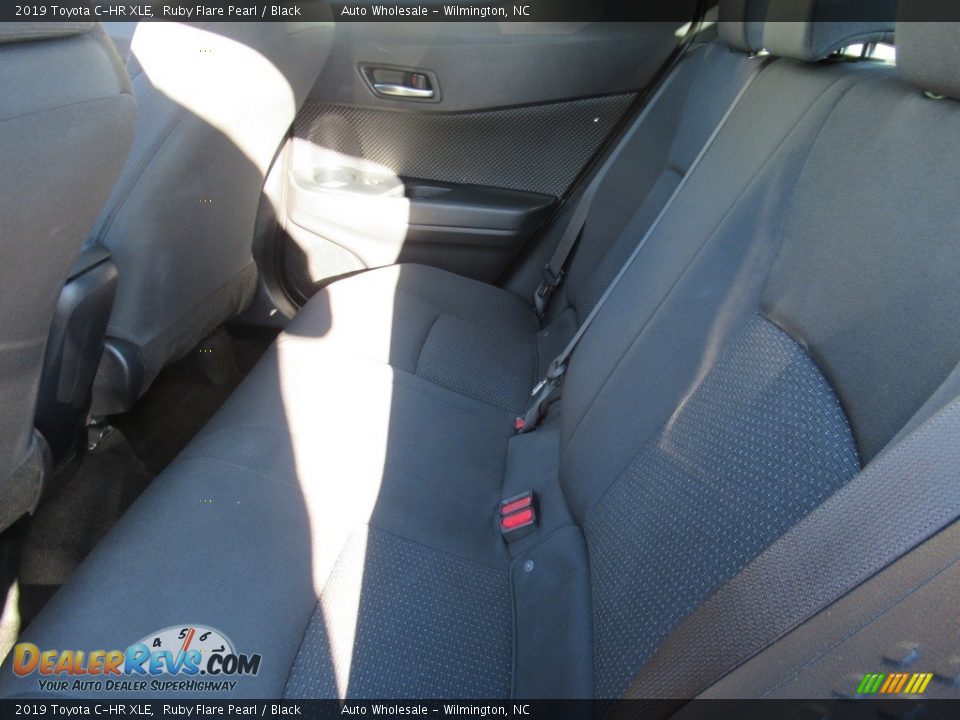 2019 Toyota C-HR XLE Ruby Flare Pearl / Black Photo #12