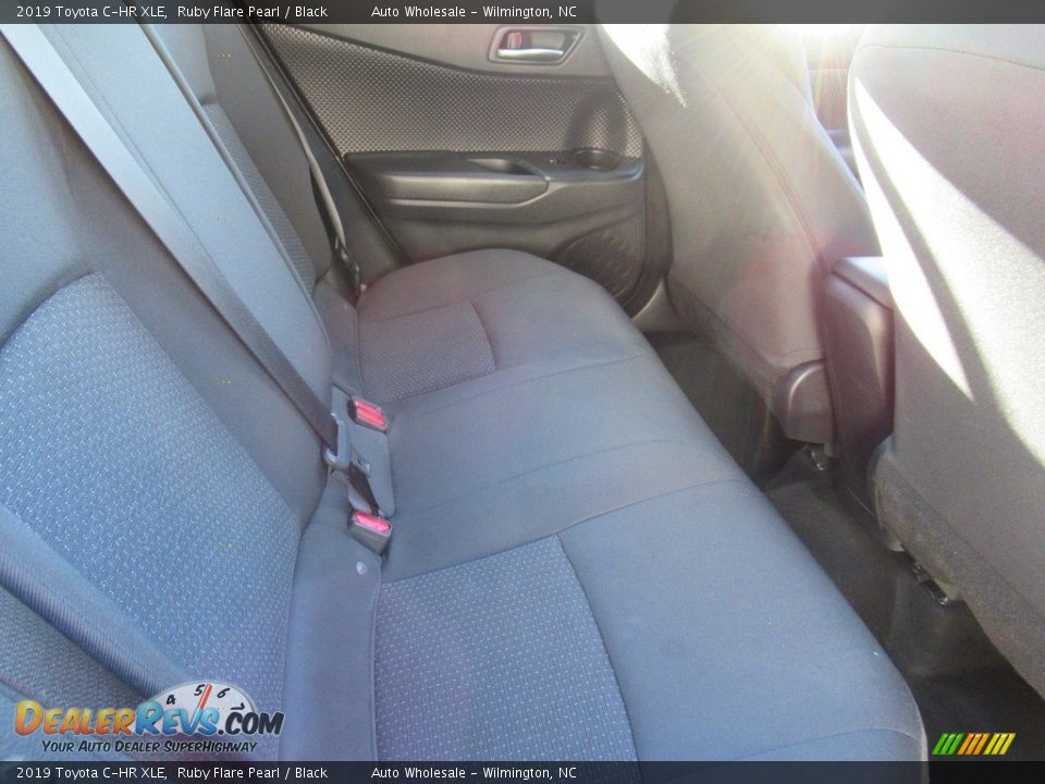2019 Toyota C-HR XLE Ruby Flare Pearl / Black Photo #14