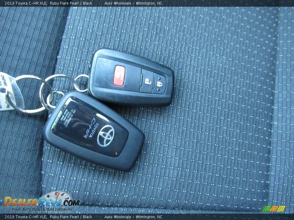 2019 Toyota C-HR XLE Ruby Flare Pearl / Black Photo #20