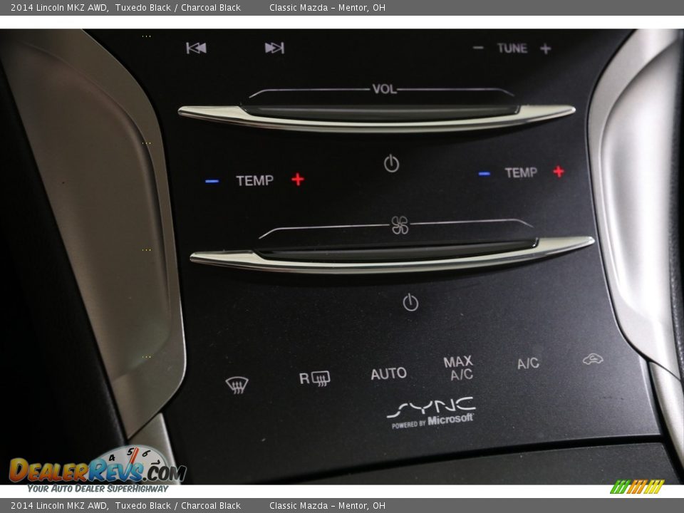 Controls of 2014 Lincoln MKZ AWD Photo #18