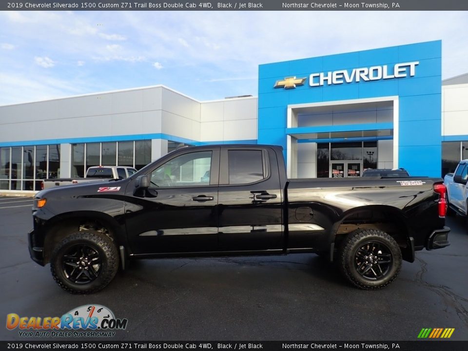 2019 Chevrolet Silverado 1500 Custom Z71 Trail Boss Double Cab 4WD Black / Jet Black Photo #3