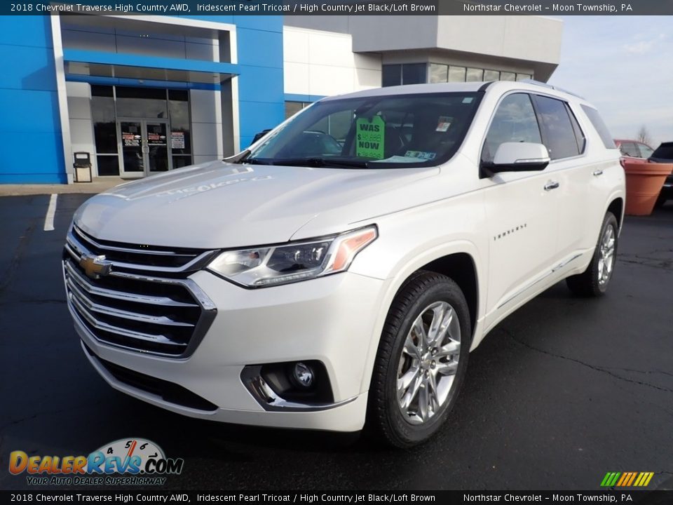 2018 Chevrolet Traverse High Country AWD Iridescent Pearl Tricoat / High Country Jet Black/Loft Brown Photo #2