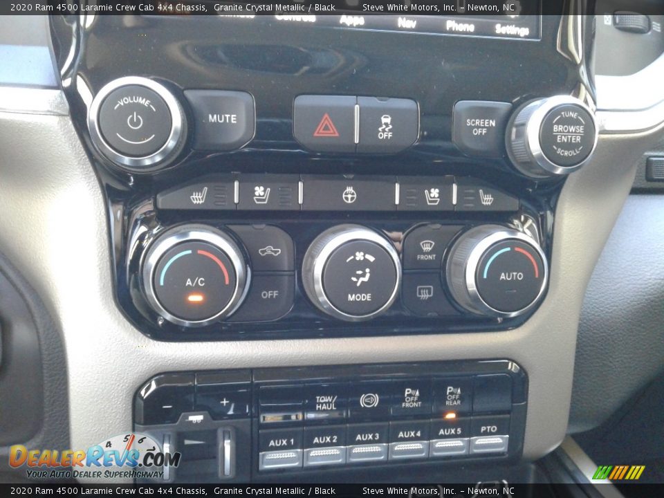 Controls of 2020 Ram 4500 Laramie Crew Cab 4x4 Chassis Photo #29