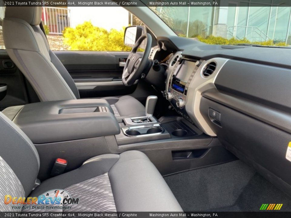 2021 Toyota Tundra SR5 CrewMax 4x4 Midnight Black Metallic / Graphite Photo #10