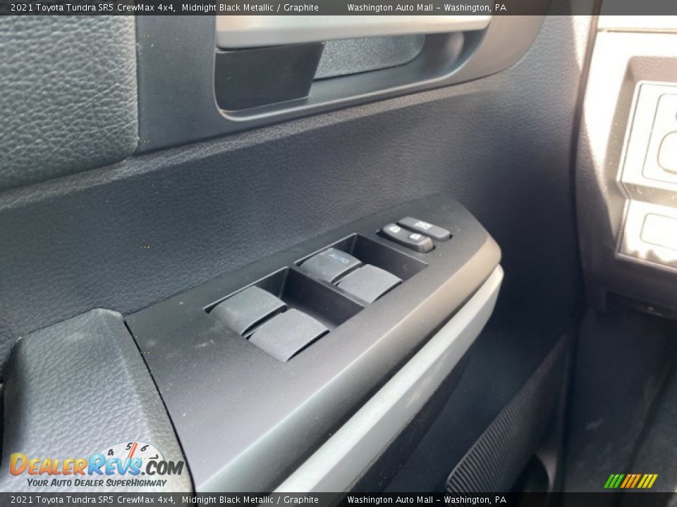 2021 Toyota Tundra SR5 CrewMax 4x4 Midnight Black Metallic / Graphite Photo #18