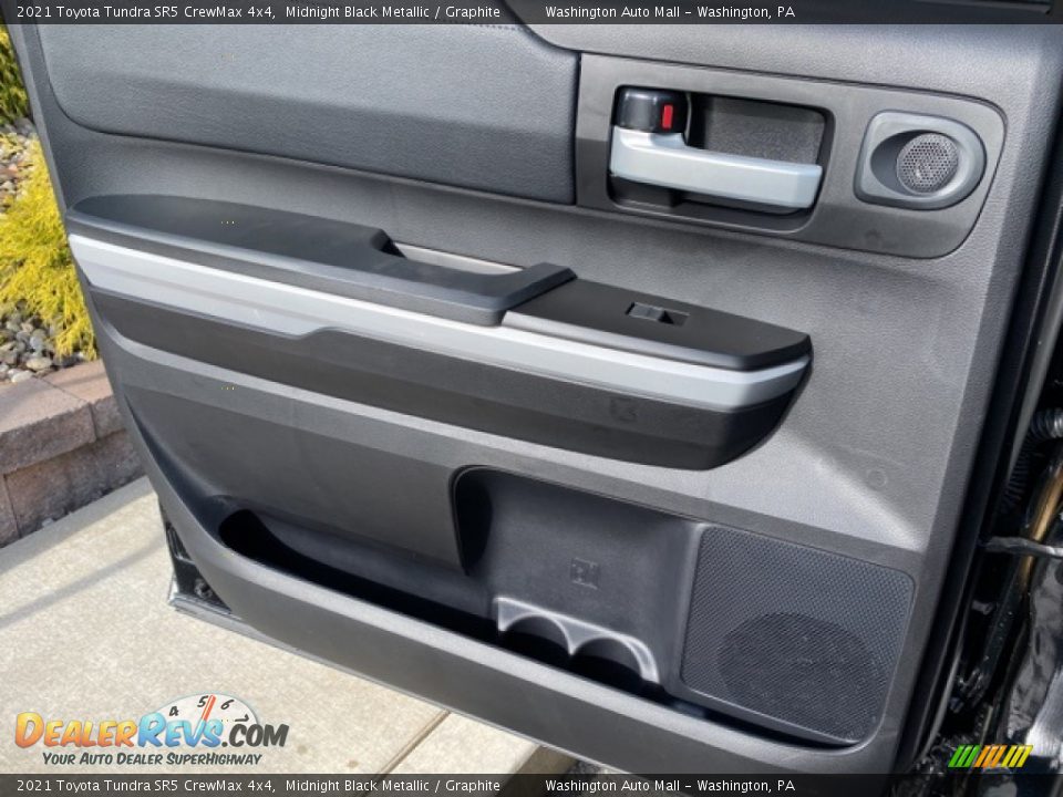 2021 Toyota Tundra SR5 CrewMax 4x4 Midnight Black Metallic / Graphite Photo #29