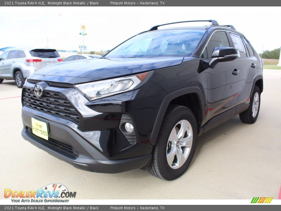 2021 Toyota RAV4 XLE Midnight Black Metallic / Black Photo #4