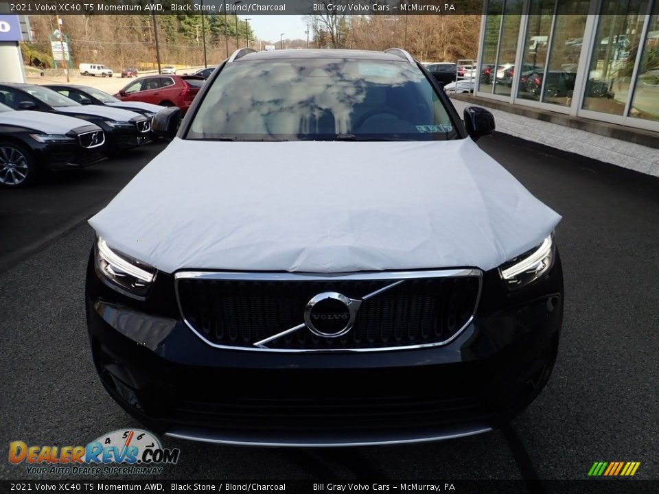 2021 Volvo XC40 T5 Momentum AWD Black Stone / Blond/Charcoal Photo #6