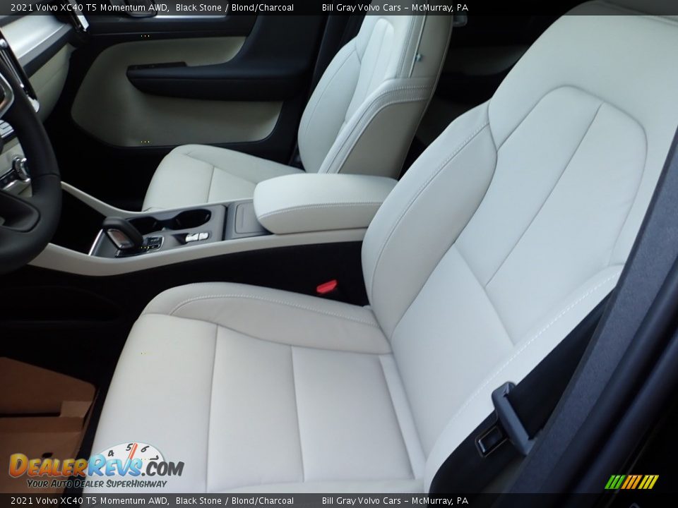 Front Seat of 2021 Volvo XC40 T5 Momentum AWD Photo #7