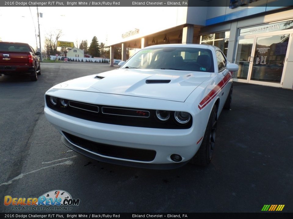 2016 Dodge Challenger R/T Plus Bright White / Black/Ruby Red Photo #2