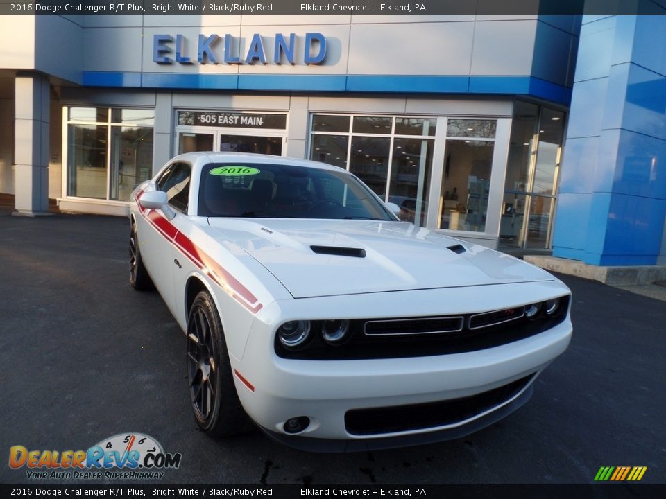 2016 Dodge Challenger R/T Plus Bright White / Black/Ruby Red Photo #4