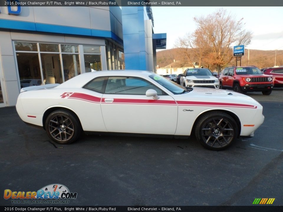 2016 Dodge Challenger R/T Plus Bright White / Black/Ruby Red Photo #6