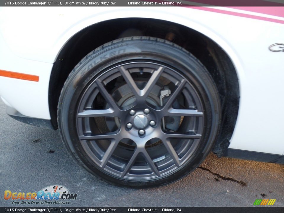 2016 Dodge Challenger R/T Plus Wheel Photo #14