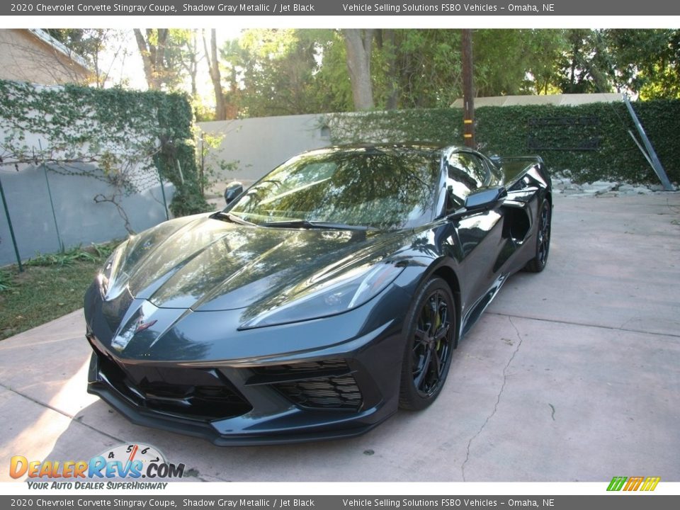 Front 3/4 View of 2020 Chevrolet Corvette Stingray Coupe Photo #35