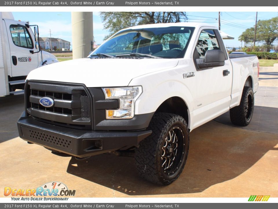 2017 Ford F150 XL Regular Cab 4x4 Oxford White / Earth Gray Photo #4