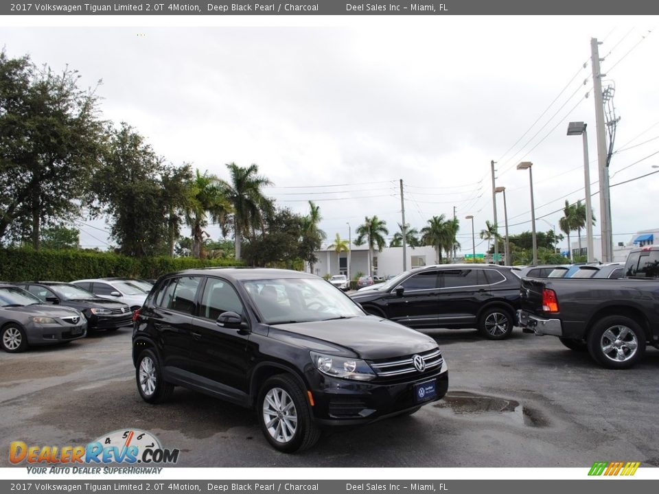 2017 Volkswagen Tiguan Limited 2.0T 4Motion Deep Black Pearl / Charcoal Photo #1