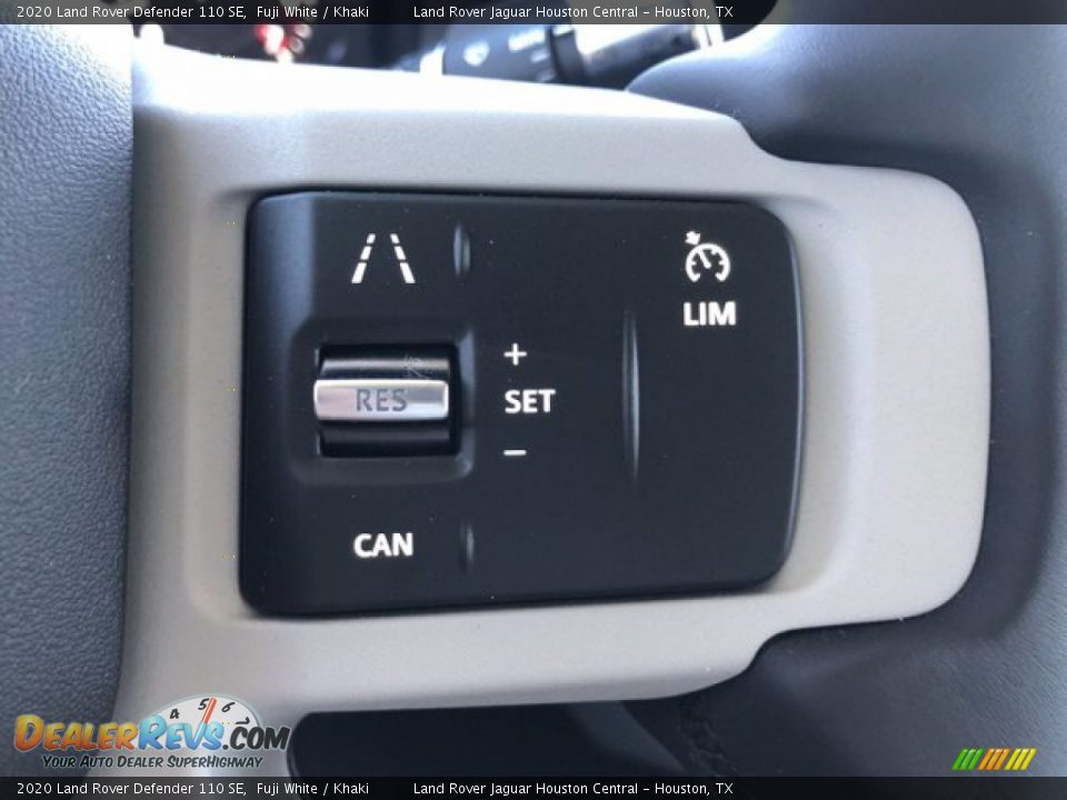 2020 Land Rover Defender 110 SE Steering Wheel Photo #17
