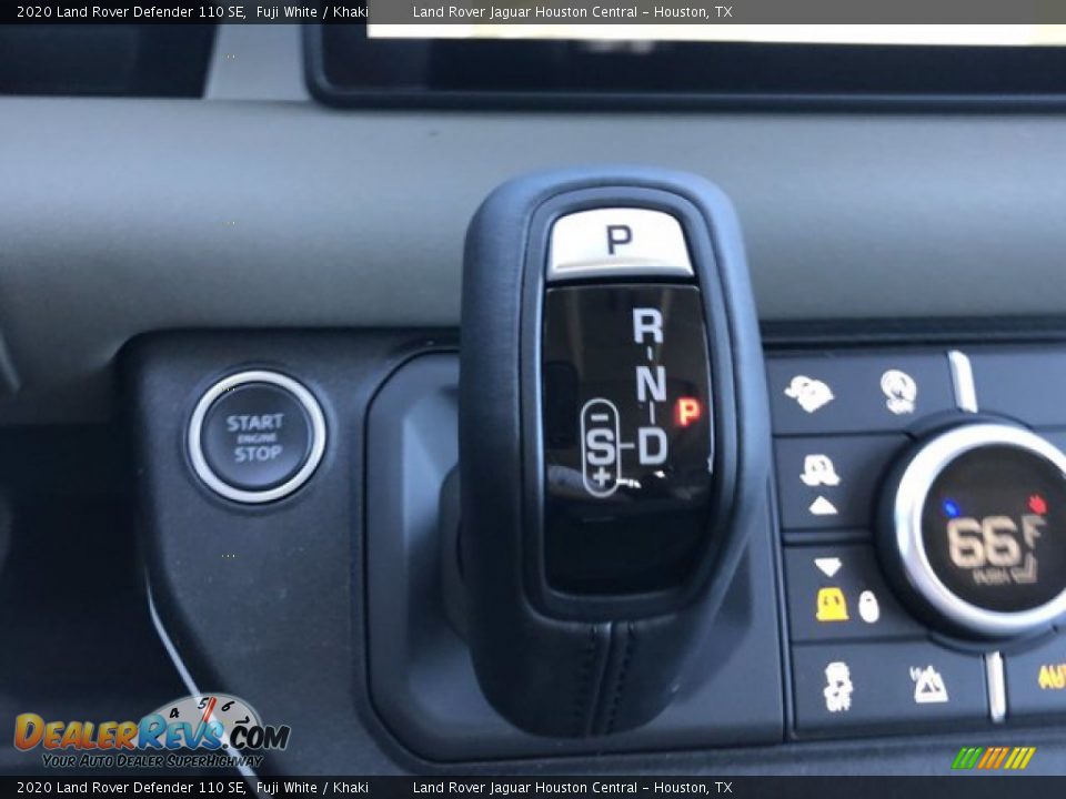 2020 Land Rover Defender 110 SE Shifter Photo #27