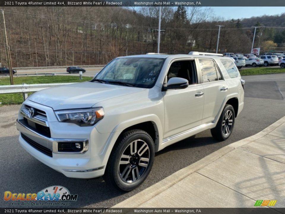 Front 3/4 View of 2021 Toyota 4Runner Limited 4x4 Photo #13