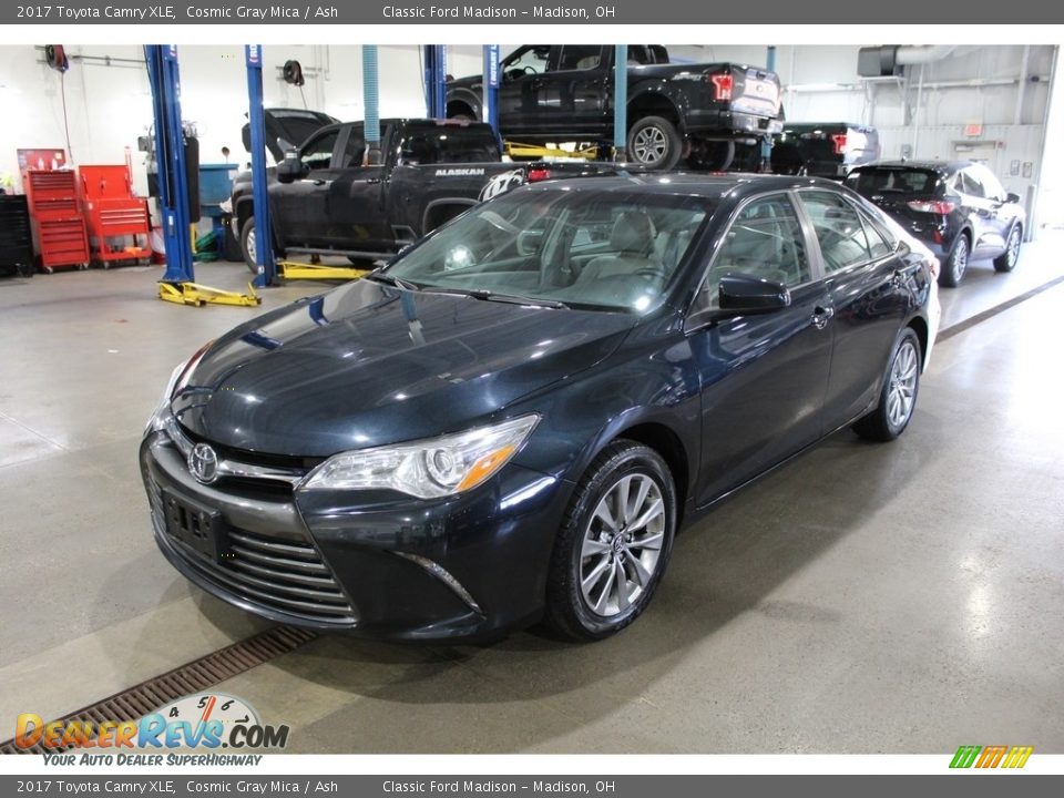 2017 Toyota Camry XLE Cosmic Gray Mica / Ash Photo #1