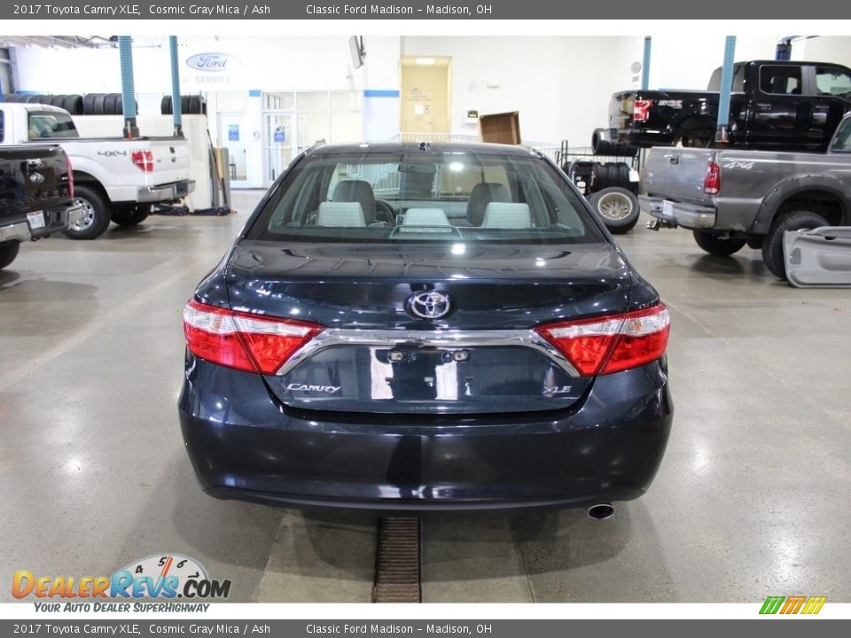2017 Toyota Camry XLE Cosmic Gray Mica / Ash Photo #6