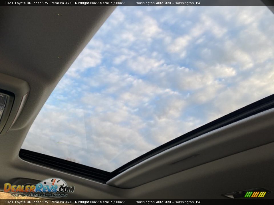 Sunroof of 2021 Toyota 4Runner SR5 Premium 4x4 Photo #10