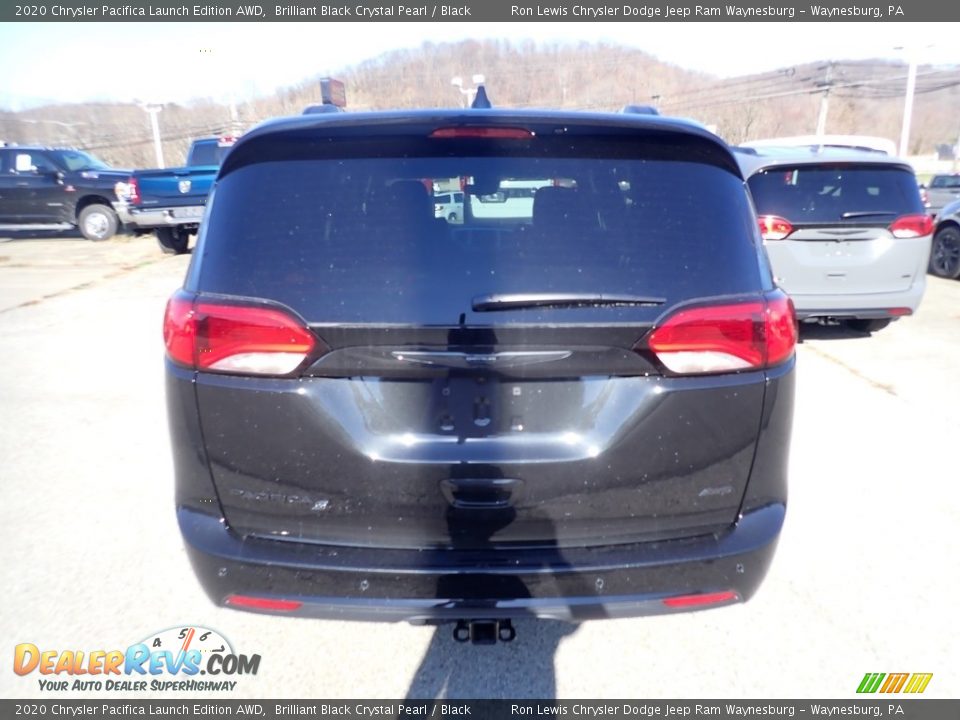 2020 Chrysler Pacifica Launch Edition AWD Brilliant Black Crystal Pearl / Black Photo #4