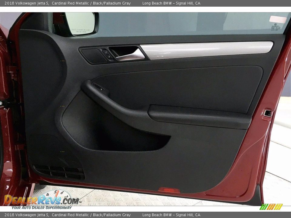 Door Panel of 2018 Volkswagen Jetta S Photo #24