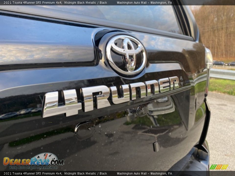 2021 Toyota 4Runner SR5 Premium 4x4 Midnight Black Metallic / Black Photo #30