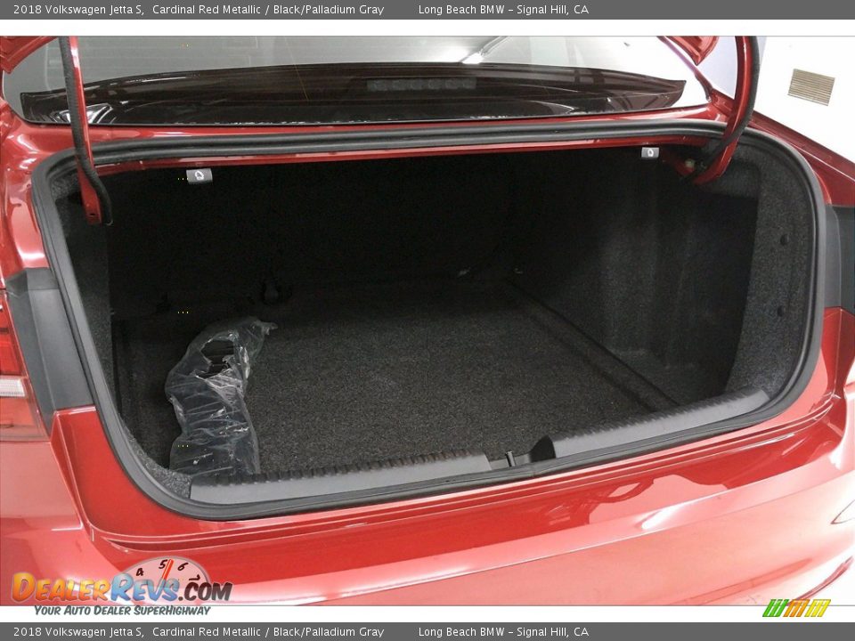 2018 Volkswagen Jetta S Trunk Photo #31