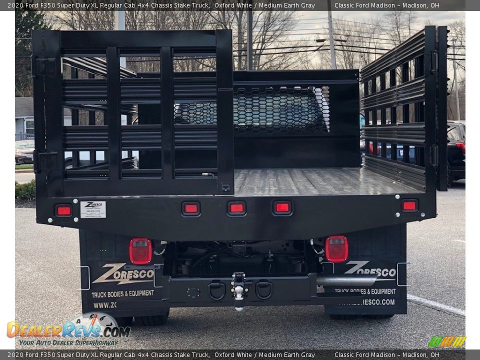 2020 Ford F350 Super Duty XL Regular Cab 4x4 Chassis Stake Truck Oxford White / Medium Earth Gray Photo #7