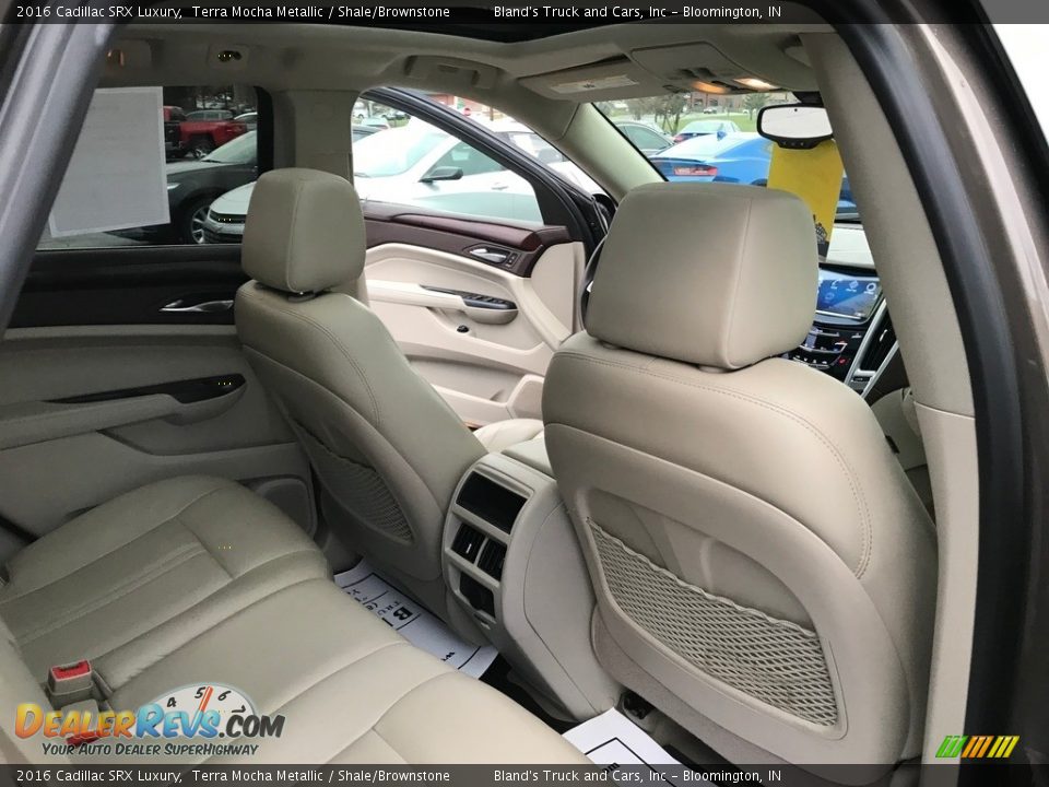 2016 Cadillac SRX Luxury Terra Mocha Metallic / Shale/Brownstone Photo #35