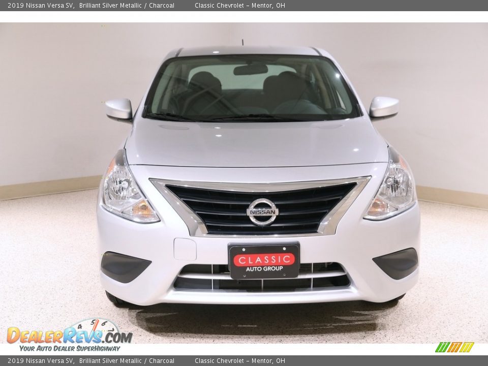 2019 Nissan Versa SV Brilliant Silver Metallic / Charcoal Photo #2