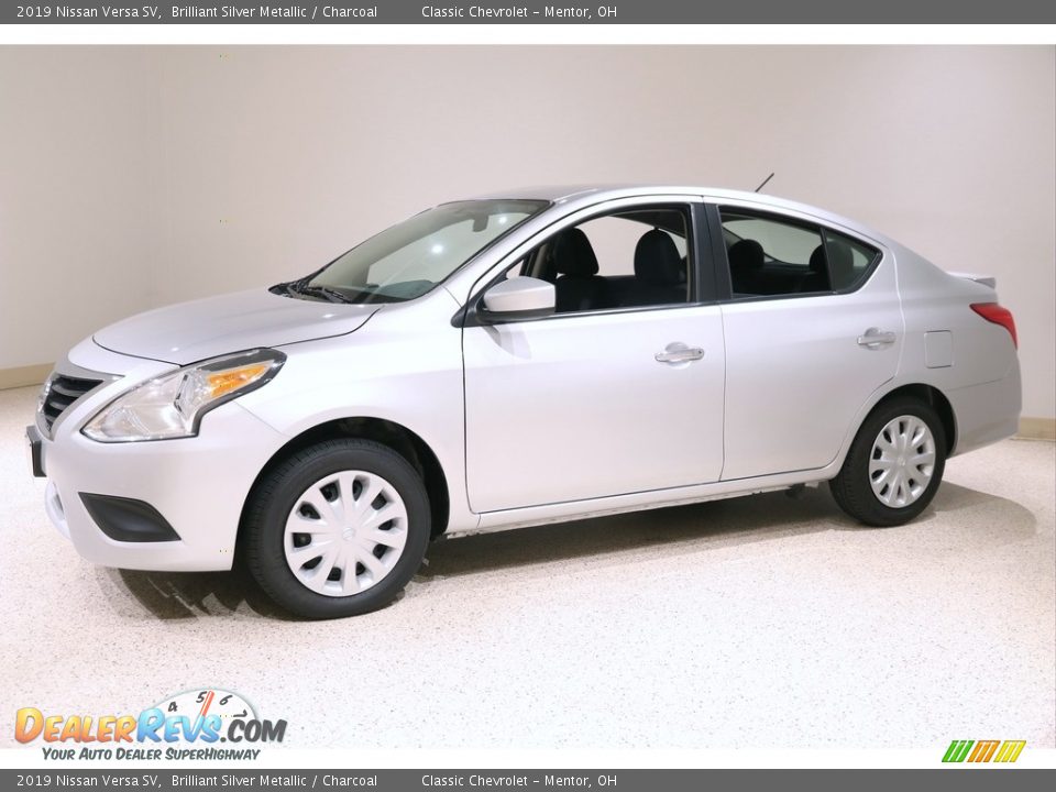 2019 Nissan Versa SV Brilliant Silver Metallic / Charcoal Photo #3