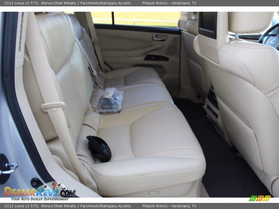 2013 Lexus LX 570 Merury Silver Metallic / Parchment/Mahogany Accents Photo #28