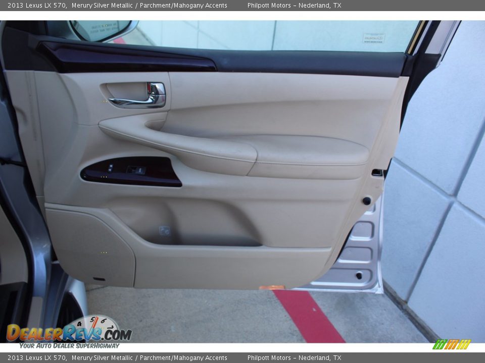2013 Lexus LX 570 Merury Silver Metallic / Parchment/Mahogany Accents Photo #29